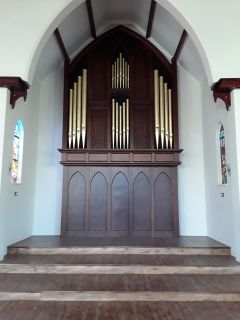 Epworth Church Pietermaritzburg
Content organ with pipe front and speakers behind them.
May 2018